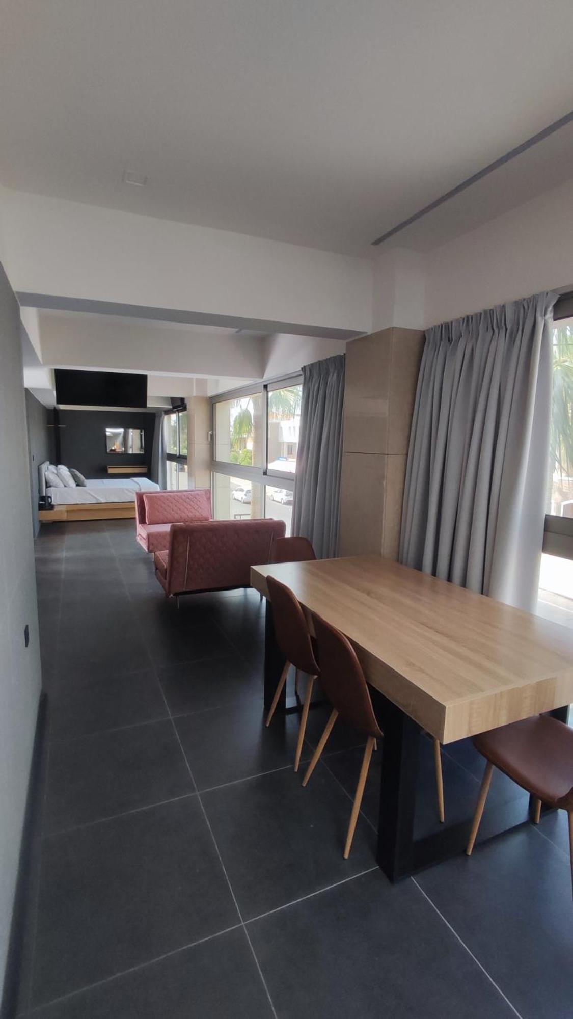 Summertime Signature Suites Aγία Μαρίνα Εξωτερικό φωτογραφία